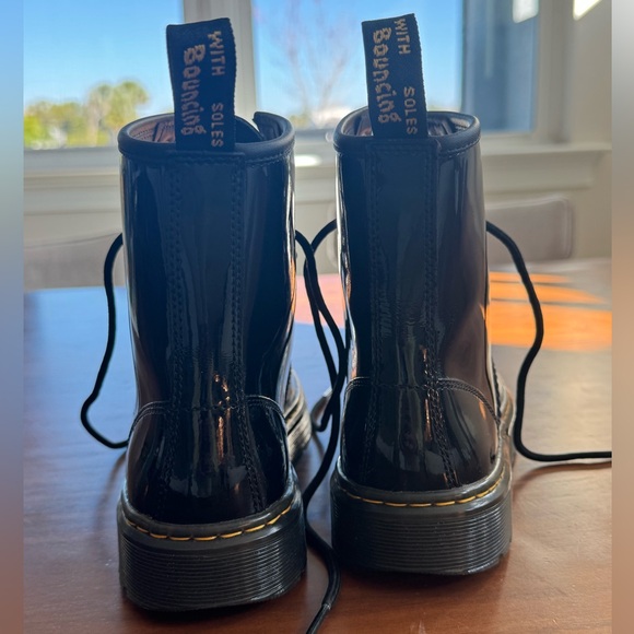 Dr. Martens ZAVALA Patent Leather Combat Boots – Black - size 6 - Picture 6 of 7